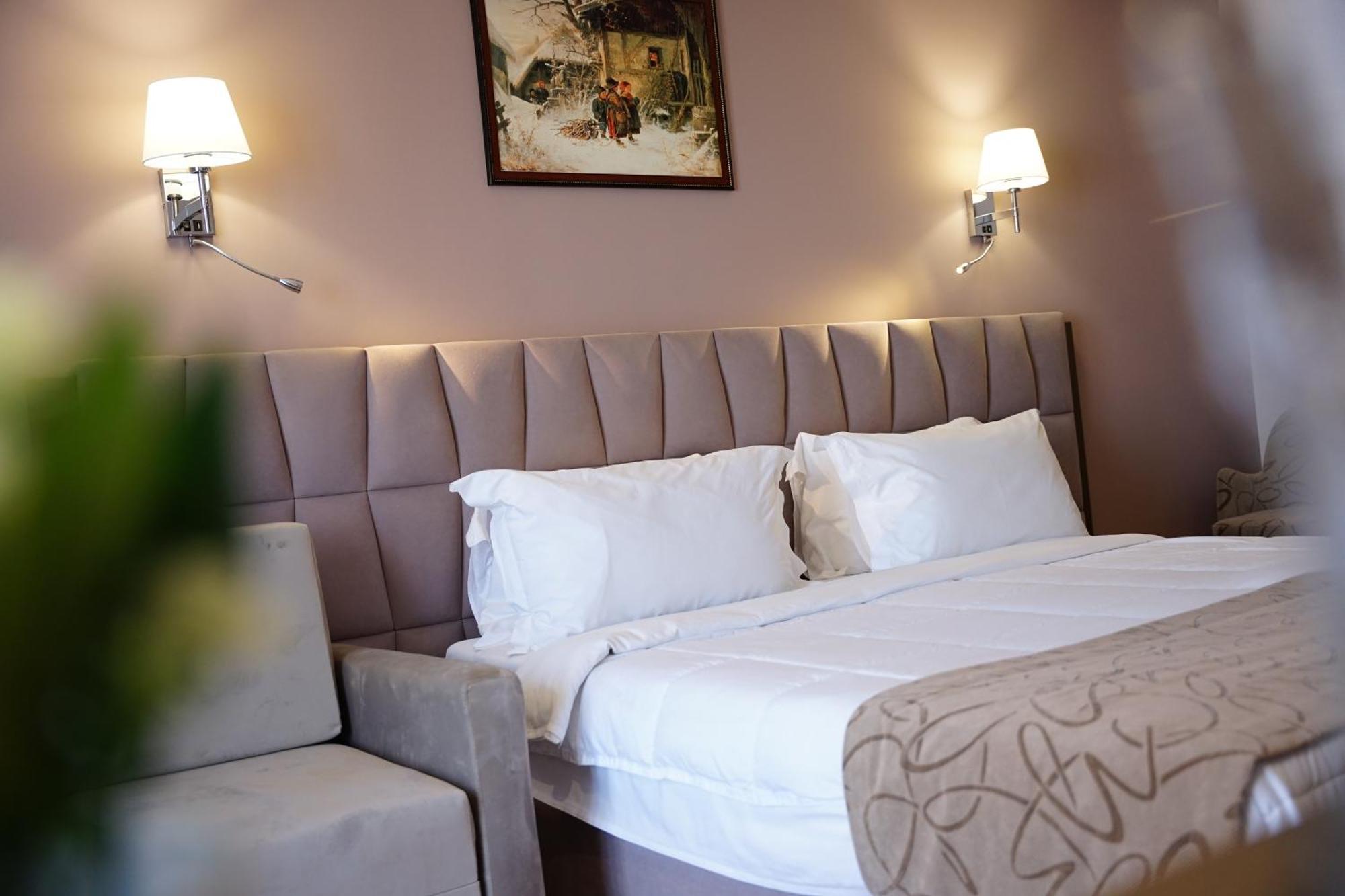 Doanesia Premium Hotel & Spa Tirana Exterior foto